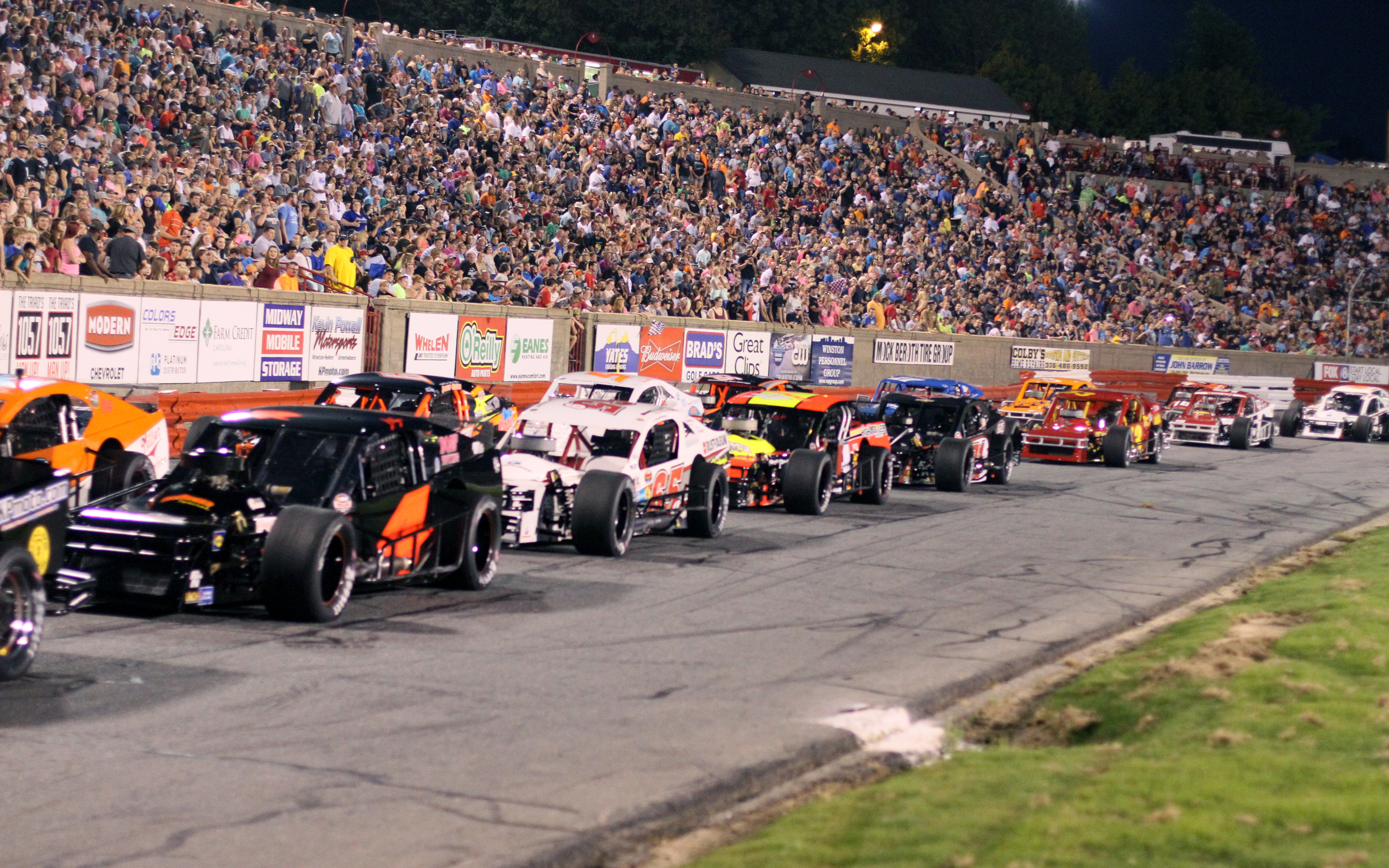 Bowman Gray racing each Saturday night