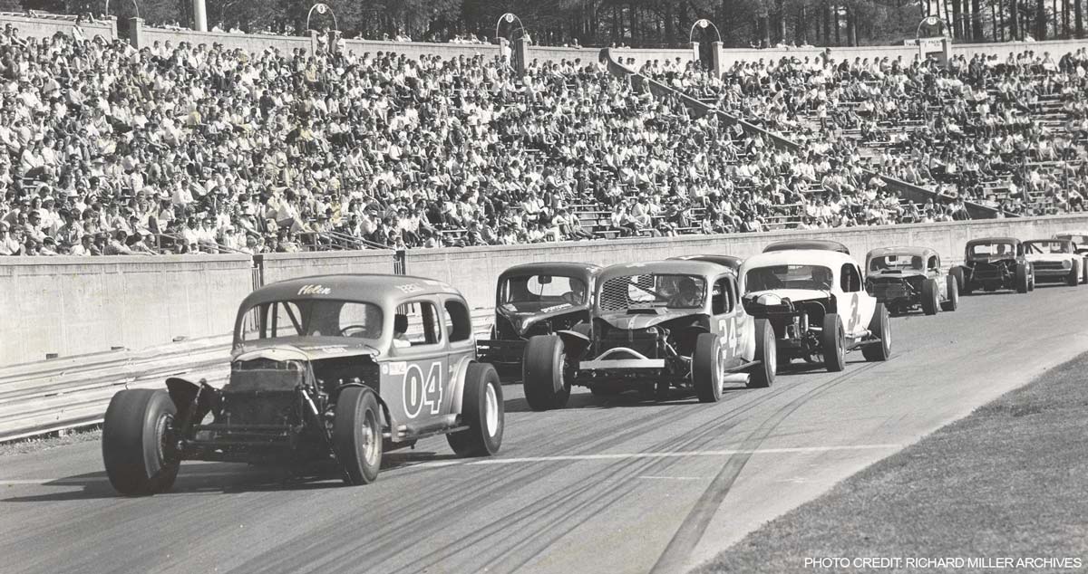 Credit: Richard Miller Photo Archives