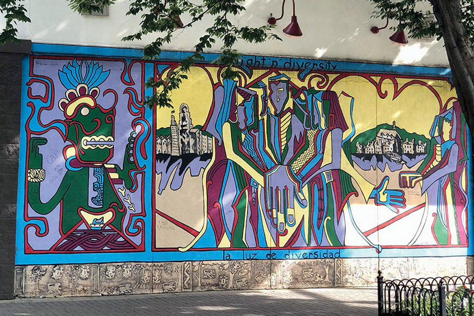 La Luz De Diversidad on 4th Street