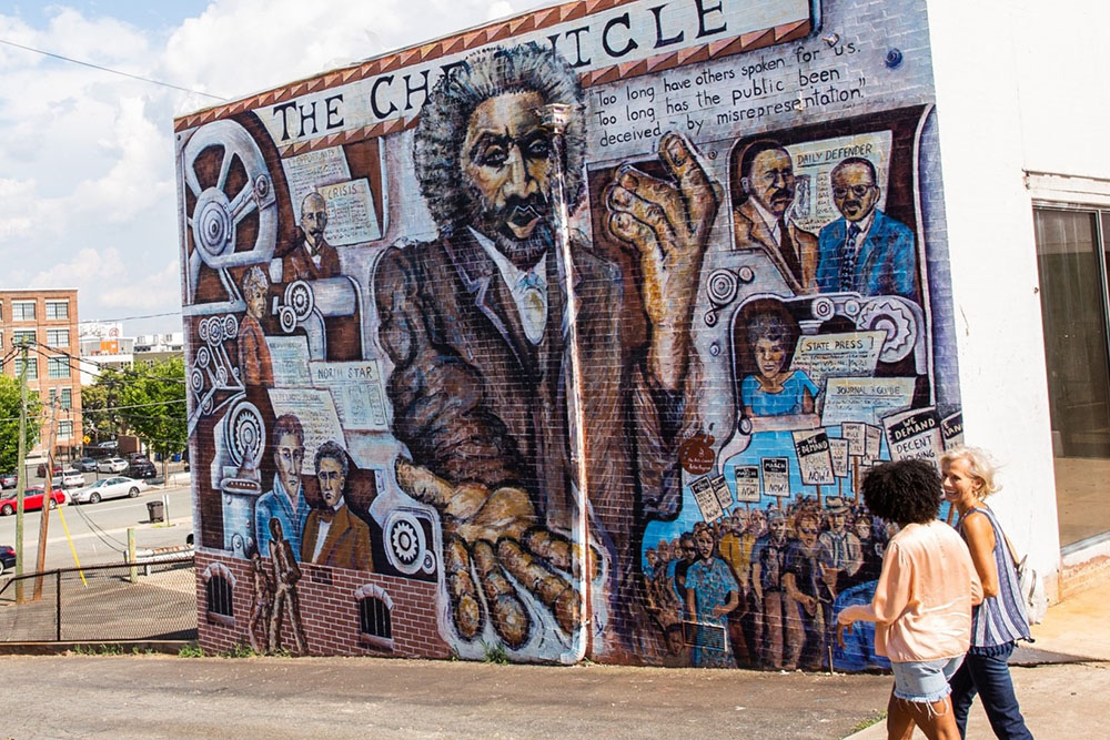 WS Chronicle mural