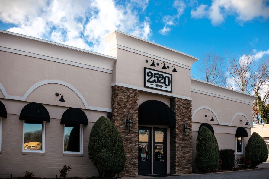 2520 Tavern