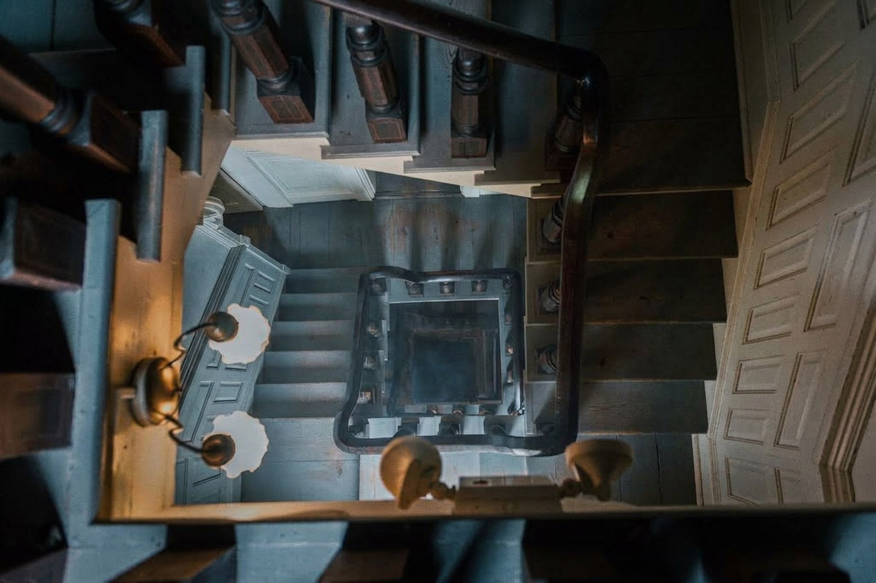 Korner's Folly staircase