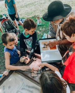 Hands on History Day Photo