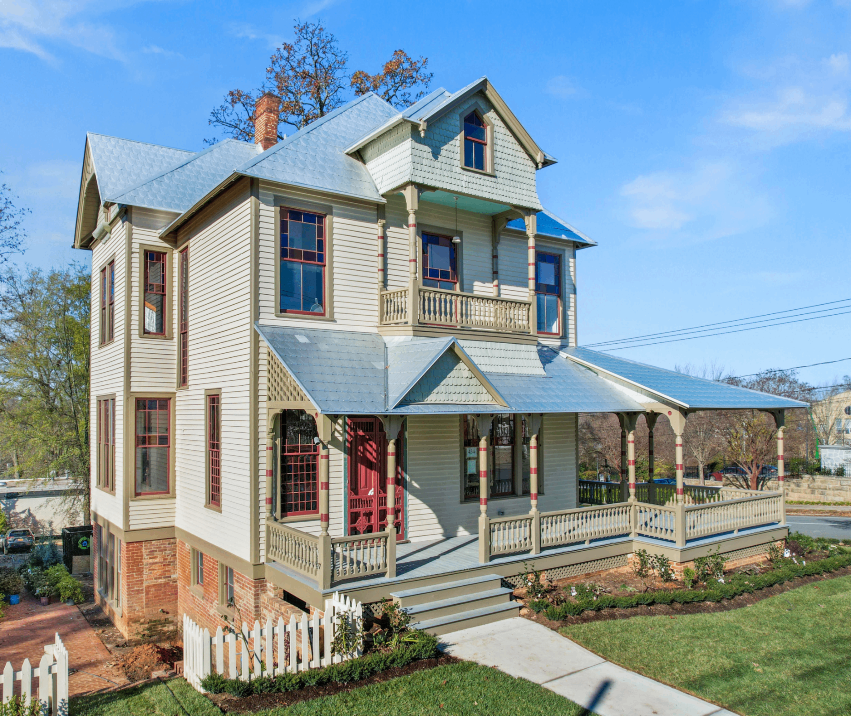 Historic West End Holidy Homes Tour Photo