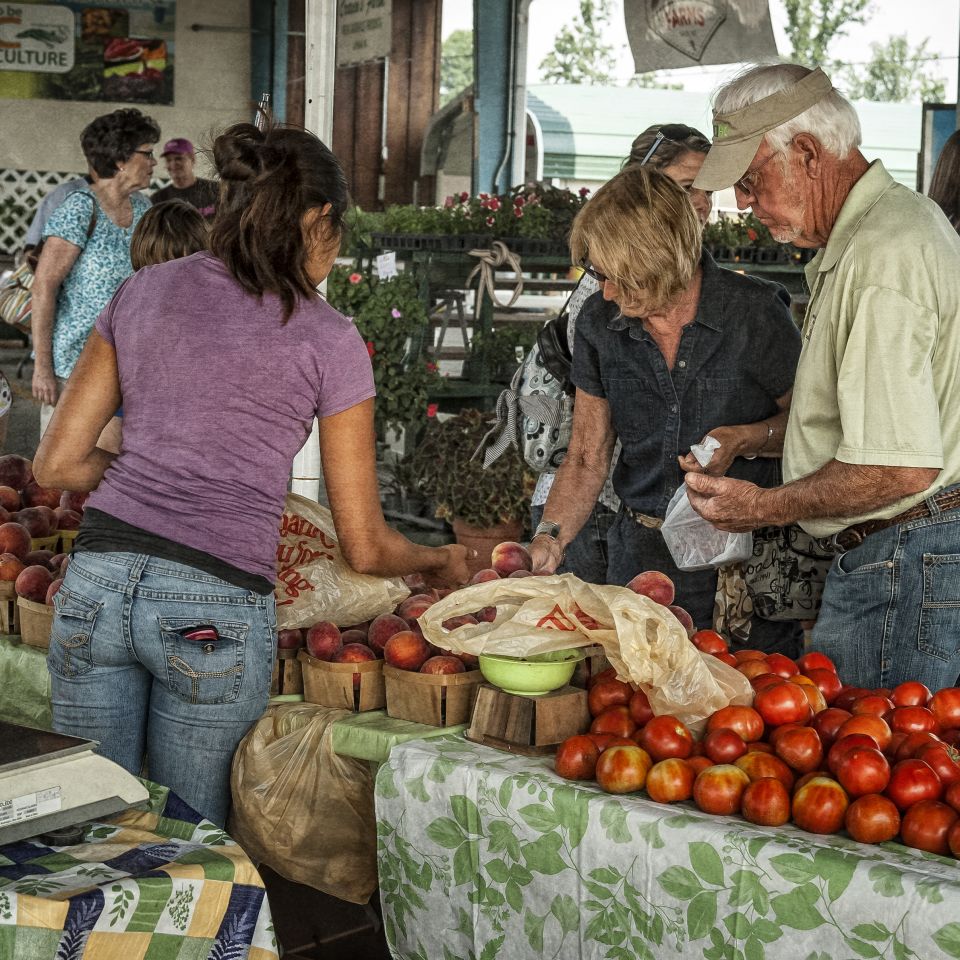 Robert G. Shaw Farmer's Market group Photo