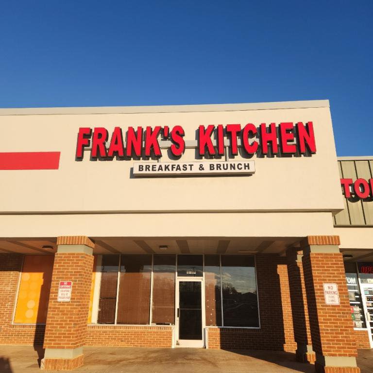 logo on building Photo