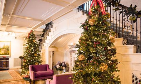Reynolda decorated for the holidays