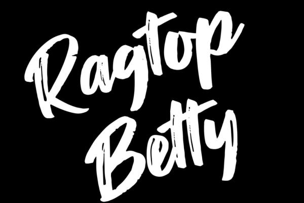 Ragtop Betty - ROAR Rooftop - July 4th celebration!!! Photo