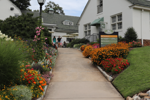 Reynolda Village Sidewalk Sale Photo