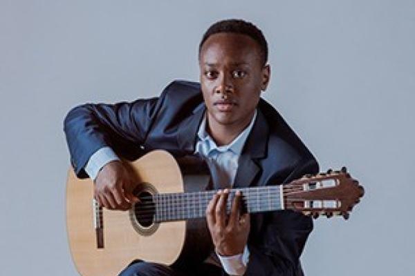 Raphaël Feuillâtre, guitar: "Latin Passions" Photo