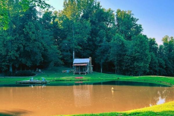 Evan Blackerby and Tyler Dodson at Joyce Family Cabin Photo