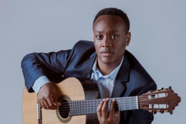 "Latin Passions" Raphaёl Feuillâtre, guitar Photo