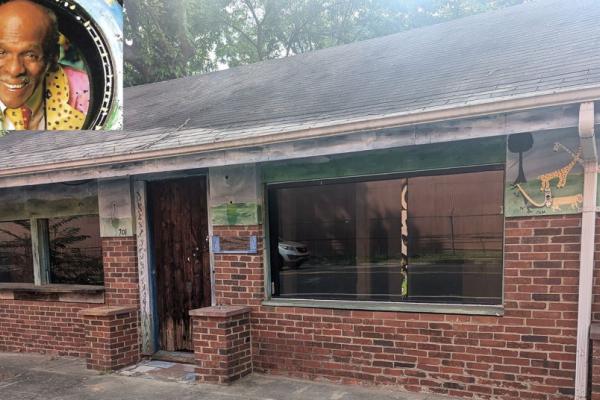 "Save the Dot Spot" Open House ("The Dot Man" McMillan) Photo