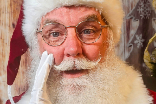 Brunch with Santa at Another Broken Egg Cafe Photo 2