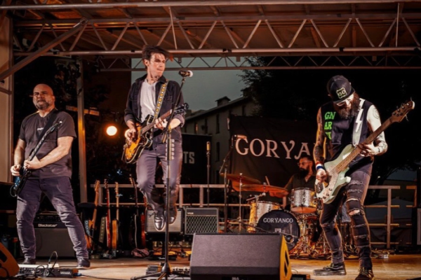 GOryanGO | Doug Davis & Radio Silence Photo