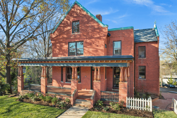 Historic West End Holidy Homes Tour Photo 2