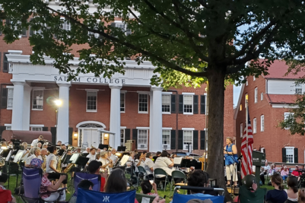 Mignon Dobbins Photo