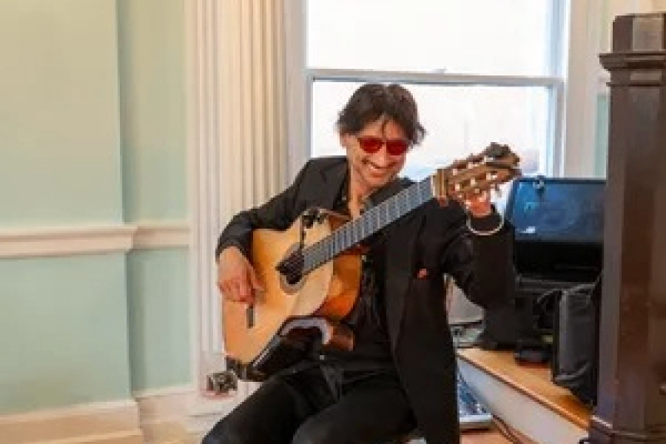 Solo: Spanish & Flamenco Guitar by Ed Stephenson Photo