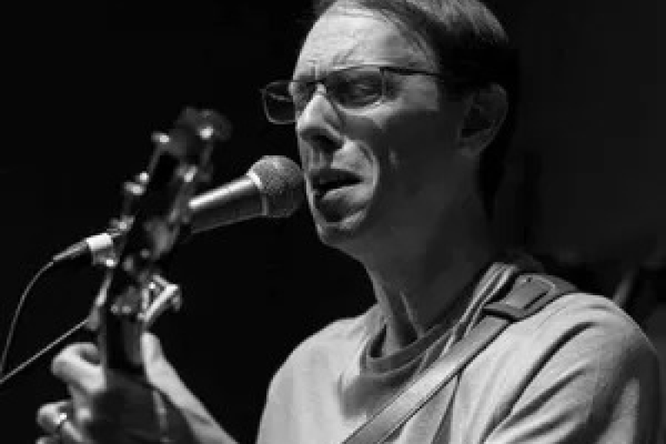 Ryan Newcomb Live Photo