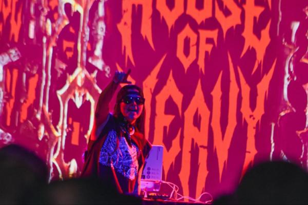 House of Heavy Photo