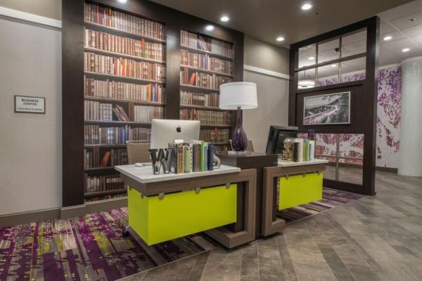 Business center open 24 hours Photo 2