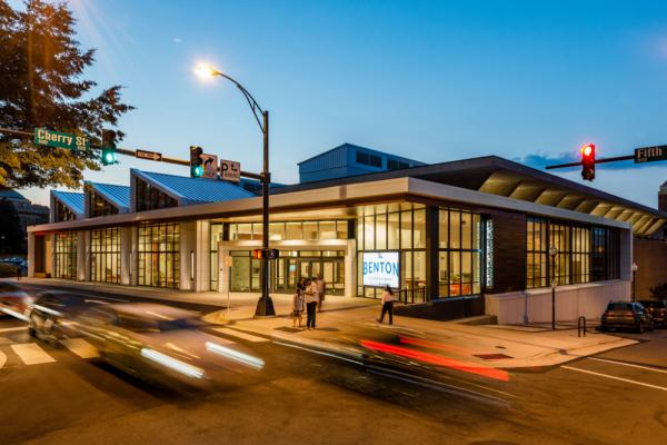 Benton Evening Exterior Photo