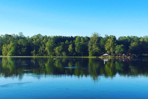 Salem Lake Photo