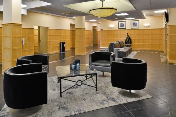 Lobby Photo 15