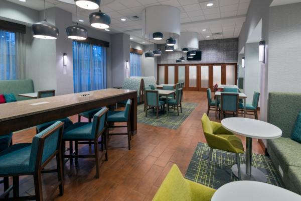 lobby Photo 5