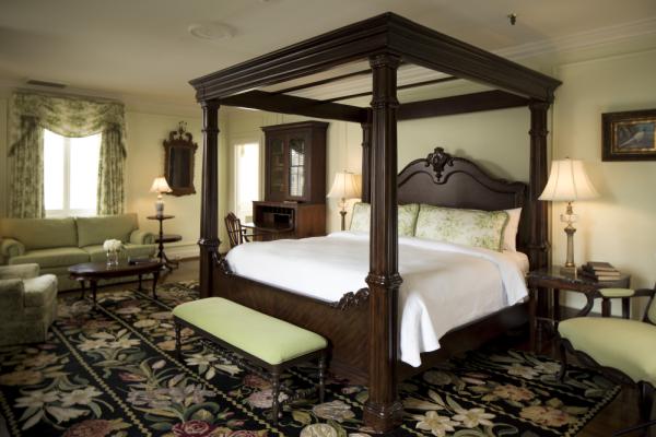 Mr. Gray's Suite Photo 2