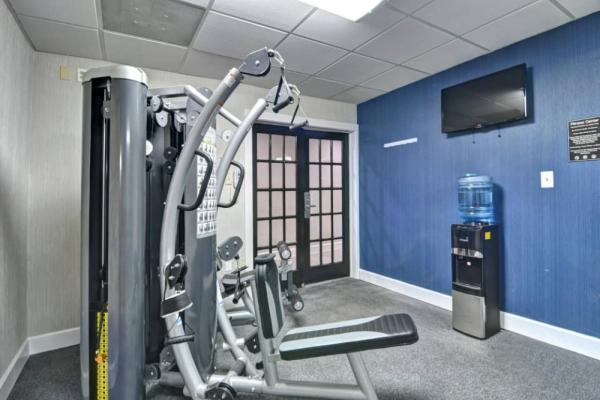 Exercise Room Photo 5