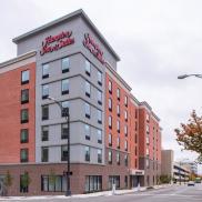 Hotel Exterior Cherry Street Entrance Hotel Exterior Cherry Street Entrance Photo