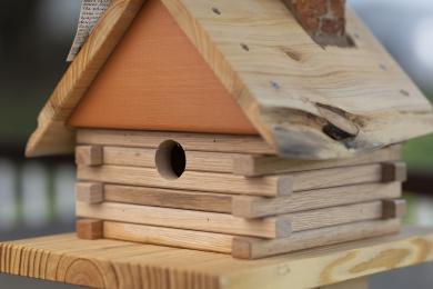 Bobby Davis birdhouse