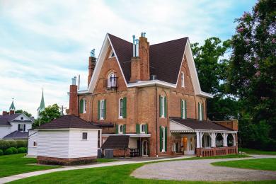 Korners Folly in Kernersville