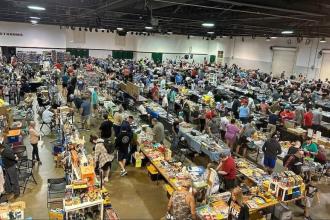 Winston Salem Sports Cards, Toys, Pokémon, Comics, Hot Wheels, Action Figure, POP Funko Show Photo