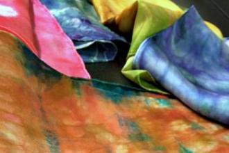 Taste of Art – Silk Scarf Dyeing Photo
