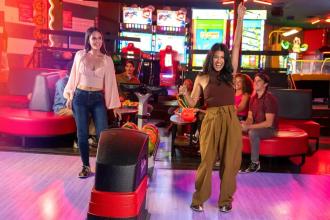 bowlero bowling Photo