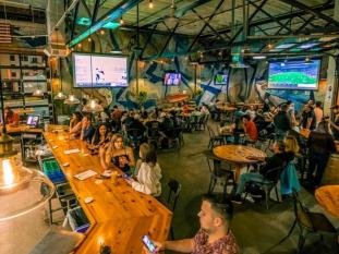 Fans at Fiddlin Fish Brewing