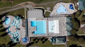 Overhead aerial photo of the Tanglewood Aquatic Center